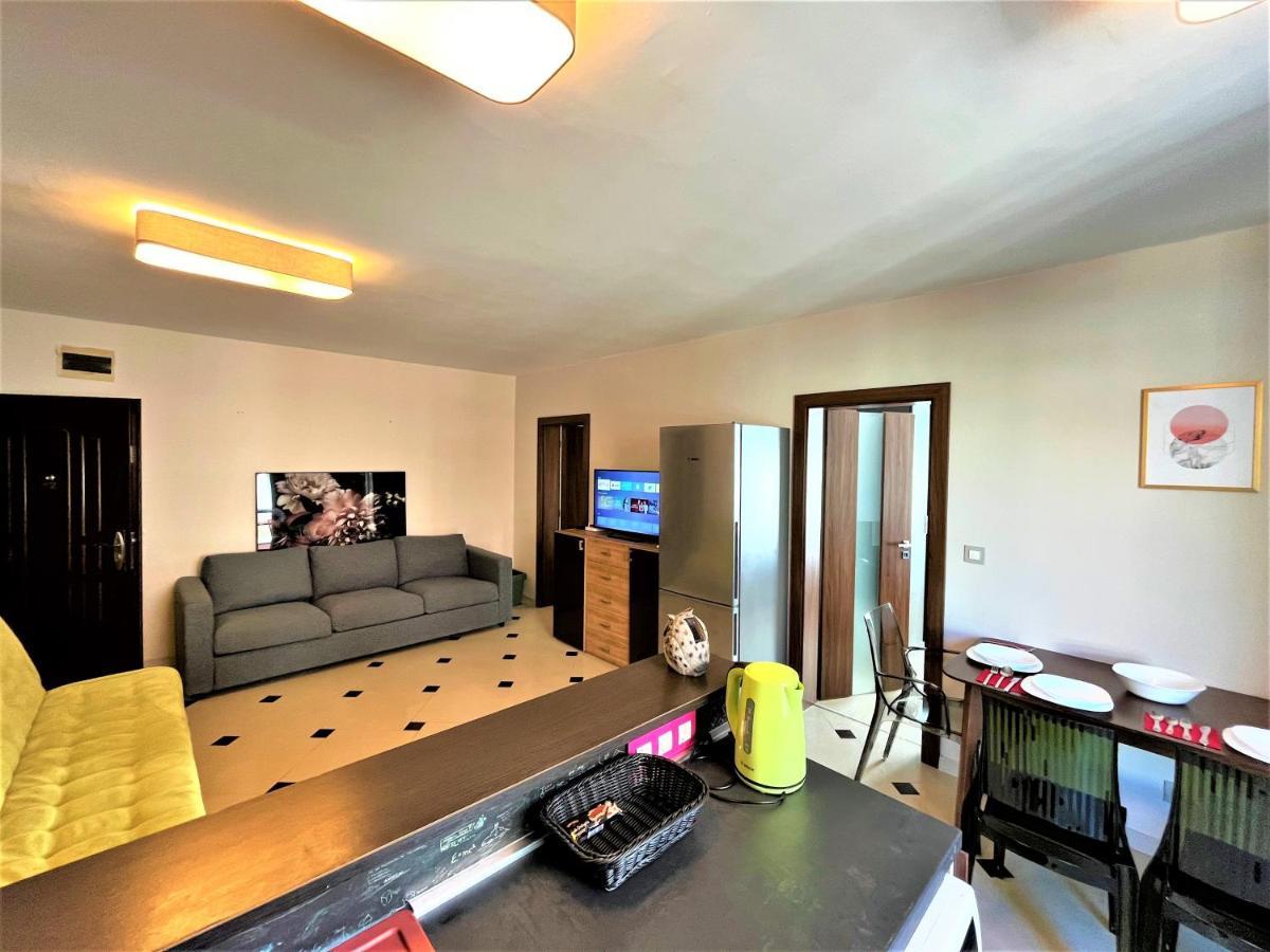 Botabara 312 Self Catering Beach Apartment Pomorie Kültér fotó