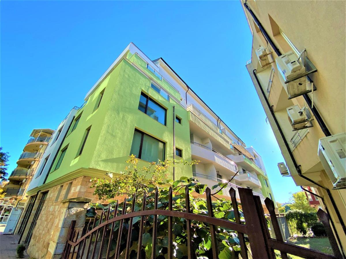 Botabara 312 Self Catering Beach Apartment Pomorie Kültér fotó