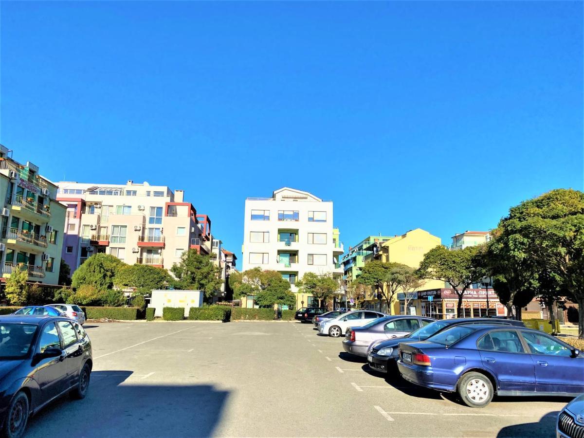 Botabara 312 Self Catering Beach Apartment Pomorie Kültér fotó