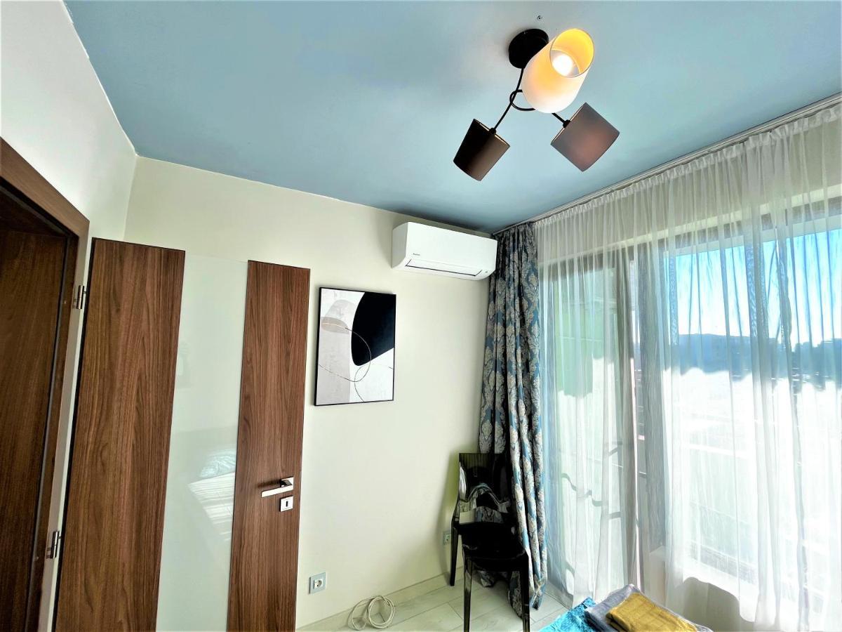 Botabara 312 Self Catering Beach Apartment Pomorie Kültér fotó